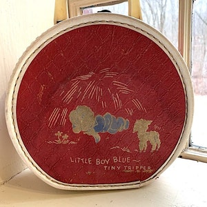 Vintage Little Boy Blue Tiny Tripper kinder ronde kartonnen koffer c1950