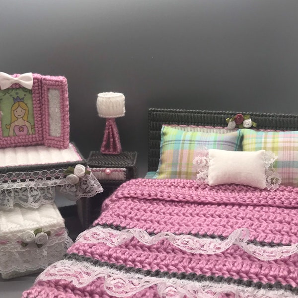 Barbie, Barbie Bedroom, Barbie Bed, Barbie Bedding, Barbie Dresser