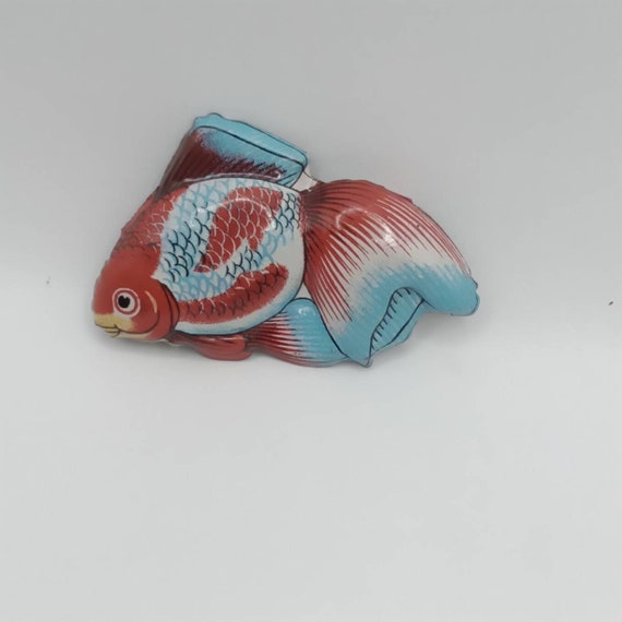 1970s Vintage Tin Goldfish Fantail Fish Brooch 4 1/2… Gem