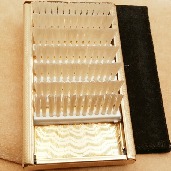 Very Rare Stratton Brush Off ,Vintage Hair Brush, Clo… Gem