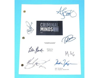 Criminal Minds "Compulsion" TV Script Screenplay Autographed Thomas Gibson, Matthew Gray Gubler, Shemar Moore, Mandy Patinkin