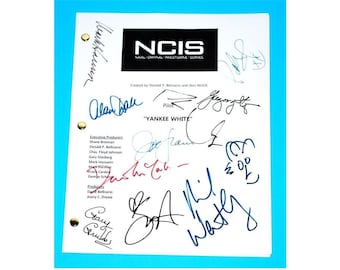 NCIS Pilot TV Script "Yankee White" Signed Autographs Mark Harmon, Michael Weatherly, Pauley Perrette, David McCallum