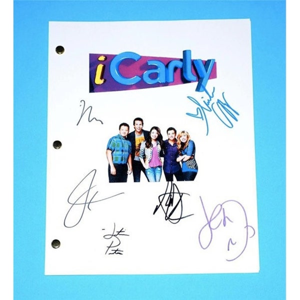 iCarly "iOMG" Episode TV Script Autographed: Miranda Cosgrove, Jeanette McCurdy, Nathan Kress, Jerry Trainor, Noah Munc, Justin Prentice