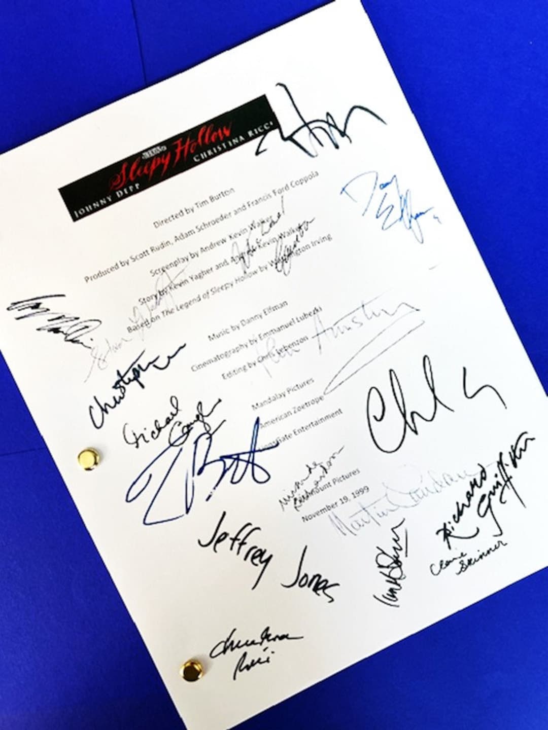 SLEEPY HOLLOW Movie Script Signed Johnny Depp, Christina Ricci, Tim ...