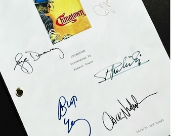 Chinatown Movie Signed Script Screenplay Autographed: Jack Nicholson, Faye Dunaway, Burt Young, John Huston, Roman Polanski