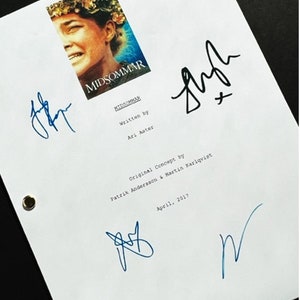 Midsommar Movie Signed Script Screenplay Autographed: Florence Pough, Jack Reynor, Will Poulter, Ari Aster