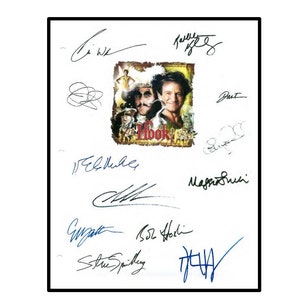 Hook Movie Script Autographed Signed Robin Williams, Dustin Hoffman, Julia Roberts, Bob Haskins, Gwyneth Paltrow, Maggie Smith