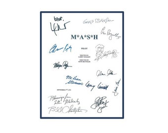 MASH TV Pilot Signed Script Alan Alda, Loretta Swit, Bill Christopher, Gary Burghoff, Wayne Rogers, Gary Reynolds, Bruno Kirby & More