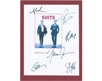 Suits Pilot Episode TV Script Autographed: Gabriel Macht, Patrick J. Adams, Rick Hoffman, Meghan Markle, Sarah Rafferty, Gina Torres