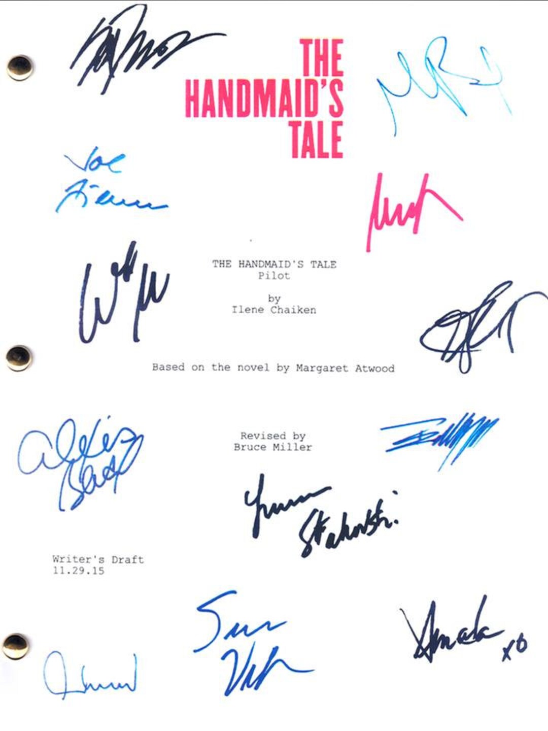 The Handmaid's Tale Pilot TV Script Signed Elisabeth Moss, Joseph ...