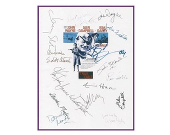 Guión de la película True Grit de 1968, firmado y autografiado por John Wayne, Glen Campbell, Kim Darby, Jeremy Slate y Robert Duvall.