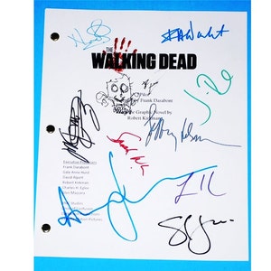Fear the Walking Dead Signed TV Pilot Script Screenplay X12 Autographs Kim Dickens Cliff Curtis Frank Dillane Robert Kirkman Tony Moore 2015