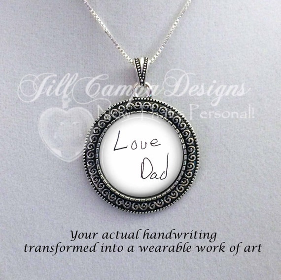 Signature necklace of a cheap loved one's handwriting