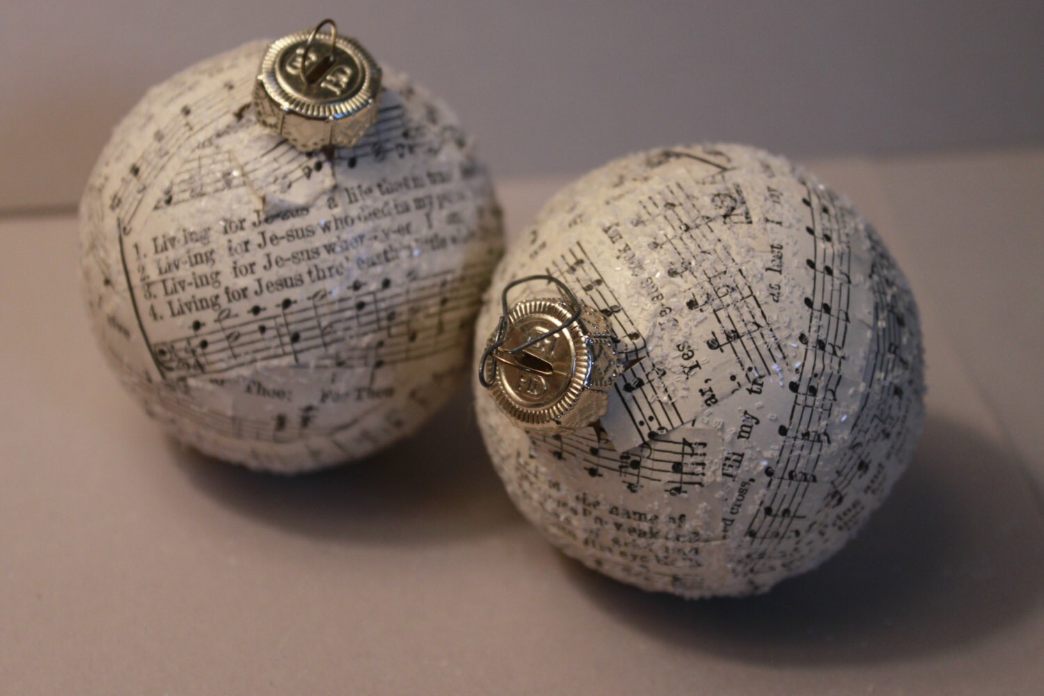 Christmas ball music online