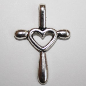 Cross Charm With Heart Antique Silver Tone - 32x23mm - 20ct - #017