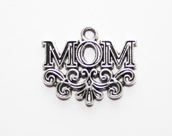 Mom Charms, Mom Pendant, Antique Silver Tone Mom - 21x18mm - 10ct - #588