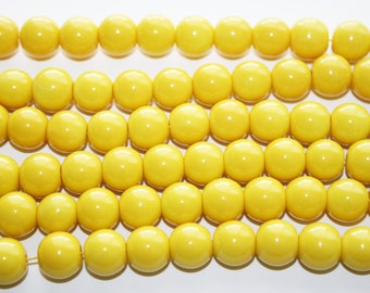 Yellow Glass Beads 12mm - 34ct - D239