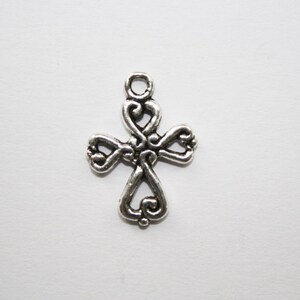 Cross Charm, Antique Silver Cross, Cross Pendant, Bracelet Charms, Charms - 19x14mm - 25ct - #435