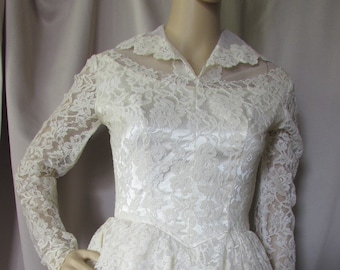 Wedding Gown Bridal Dress 1950 Era Cream Lace White Tulle Cream Satin Flare Collar Illusion Yoke Lace Sleeves Corset Buttons Size Small