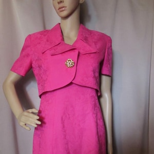 Vintage Clothing Sleeveless Sheath Matching Jacket Bright Fuchsia Cotton Brocade A J Bari Petites Rhinestone Button Evening Wear 1980 1990