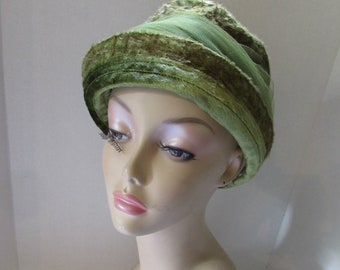 Vintage Hat Luci Puci Shades of Green Avocado Sage Brown Boucle Texture Fall Hat Winter Hat Museum Deaccession