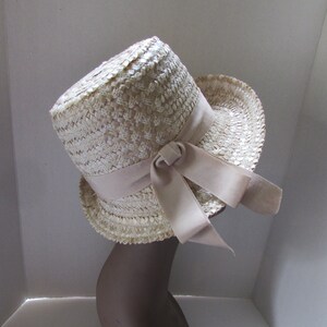Vintage Hat Bucket Style Champagne Color Cellophane Weave High Crown Vogue Mont Chicago Spring Hat Summer Hat