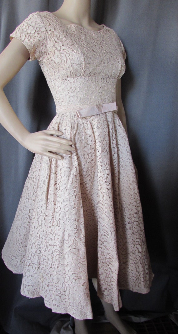 Vintage Dress Party Dress Lace Dress Buttercream B