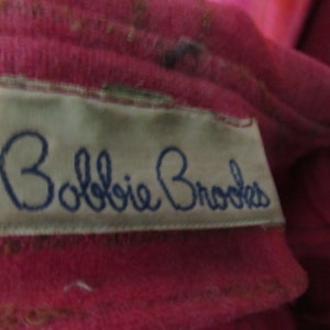 1960 Era Bobbie Brooks 2 Piece Suit Wool Blend Raspberry Plaid Boxy Jacket Fringed Neck Bow Dolman Sleeves Box Pleat Skirt Vintage Fashions image 10