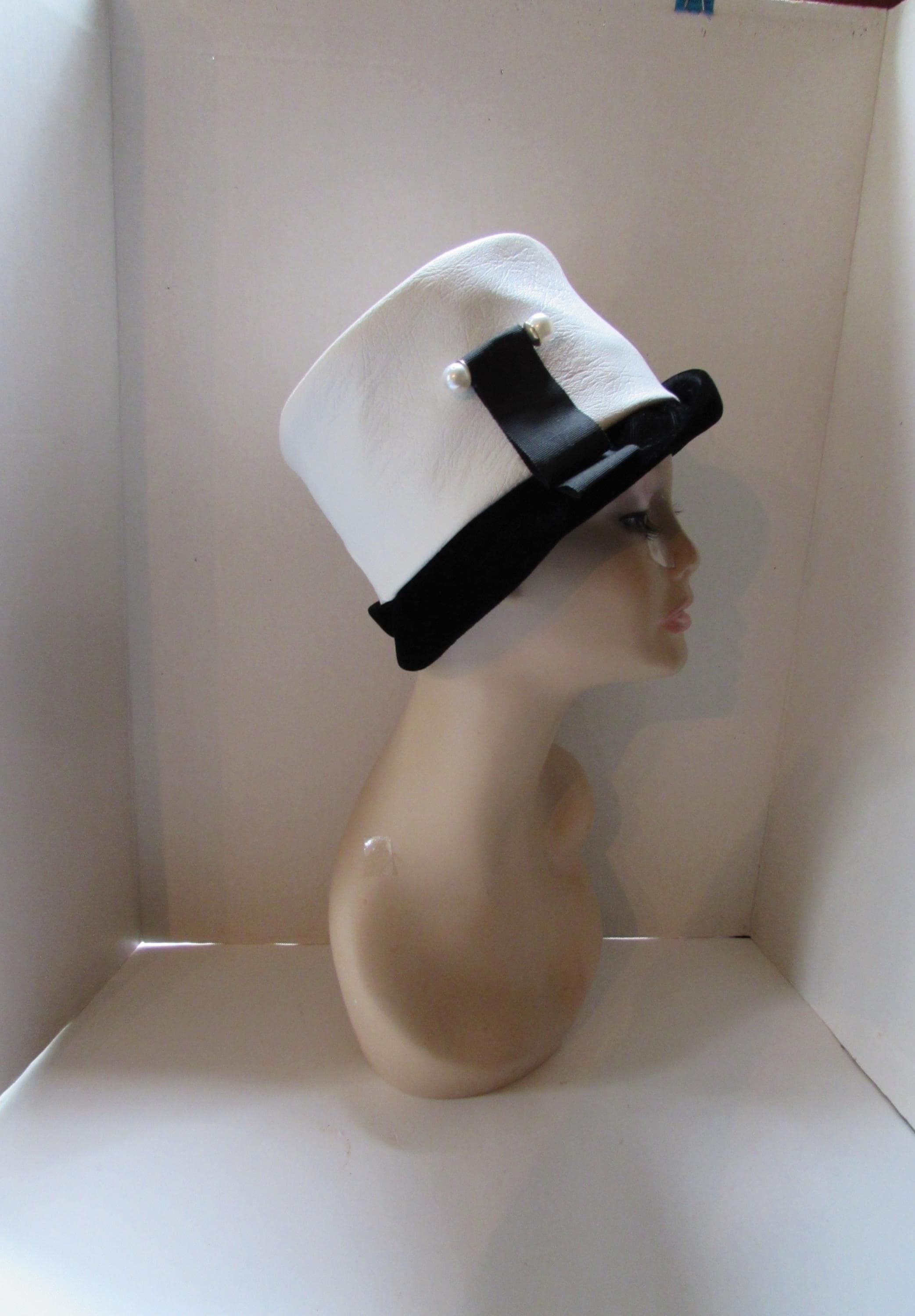 60s Mod White Hat - Etsy display picture 2