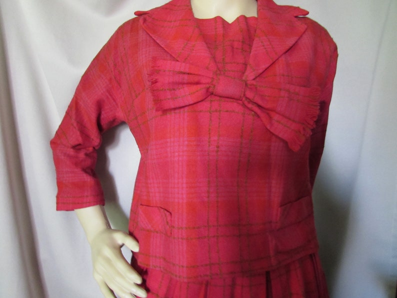 1960 Era Bobbie Brooks 2 Piece Suit Wool Blend Raspberry Plaid Boxy Jacket Fringed Neck Bow Dolman Sleeves Box Pleat Skirt Vintage Fashions image 2