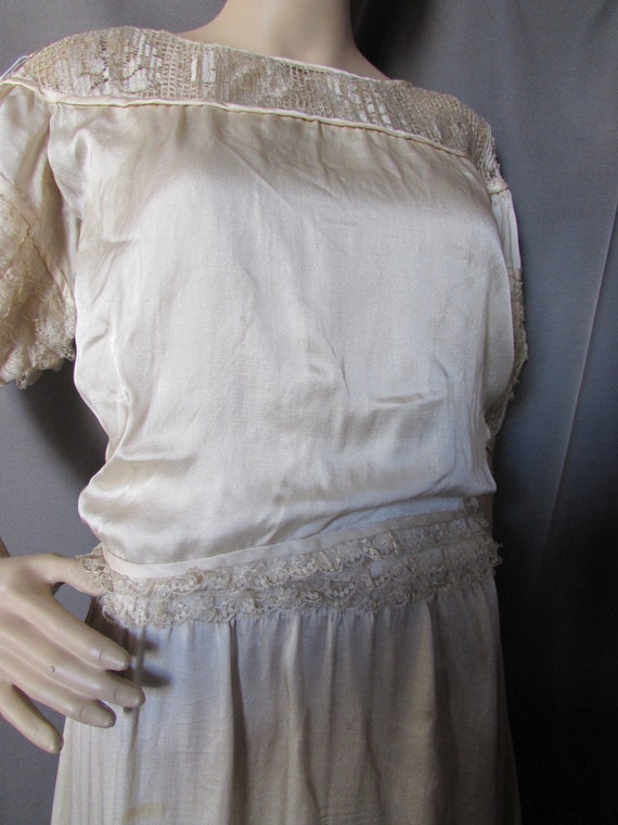 SALE 1930 Era 1920 Style Formal Dress Cream Tone … - image 4