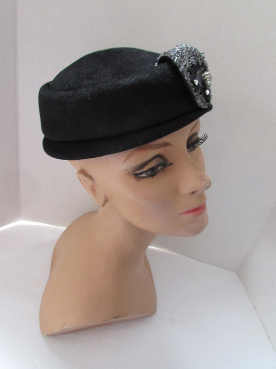 Black Felt Hat Beaded Decoration Charming Lady Gl… - image 4