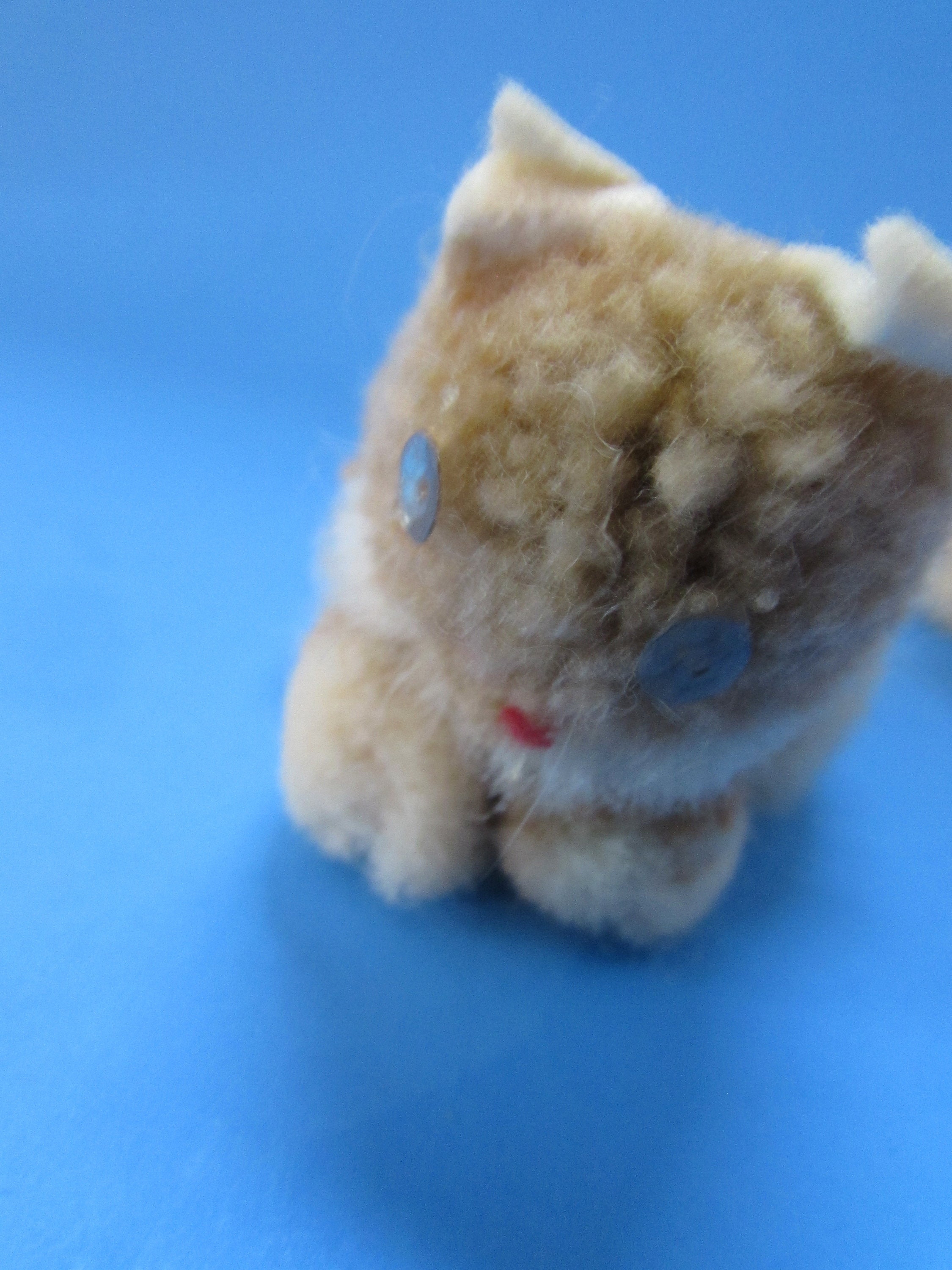 Tiny Yarn Pets Kitty Puppy Doll Pets Hand Made White Yarn Cat Etsy
