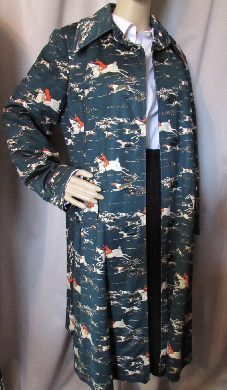 Trench Coat Hunt Theme Young Traditions 1970 Era Galloping Horses Chasing Dogs Riding Hunters Pine Green Brown Orange Vintage Fashions