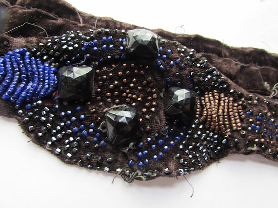 Antique Belt Early 20th Century Beaded Belt Center Medallion  display picture 1