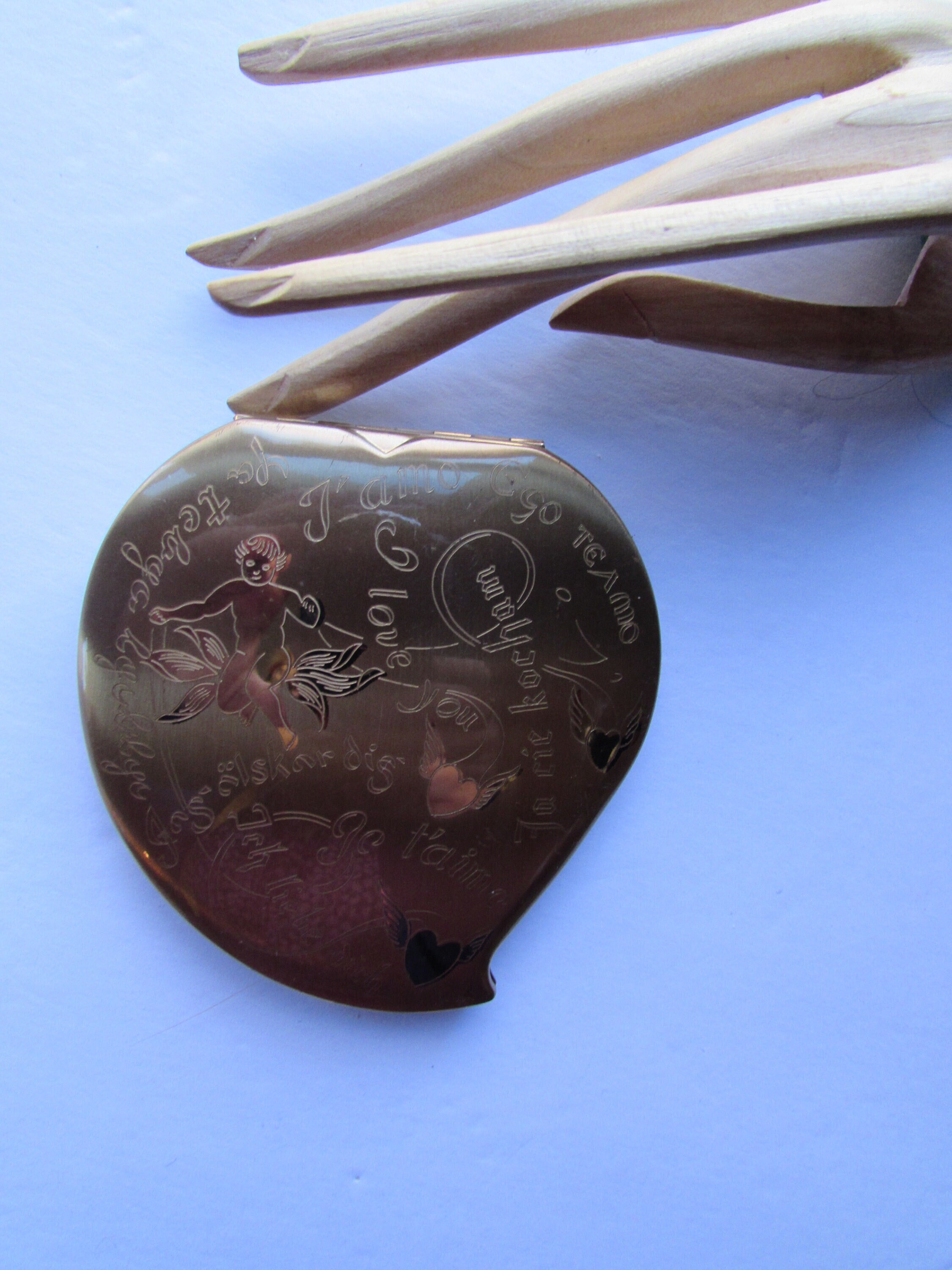 SALE Vintage Ladies Compact Elgin American Heart Shaped Gold Tone Cavorting Cupids I Love You Made in USA Booked Item