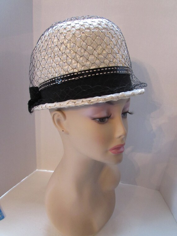 Mid Century Hat Bucket Hat White Millinery Cellop… - image 4