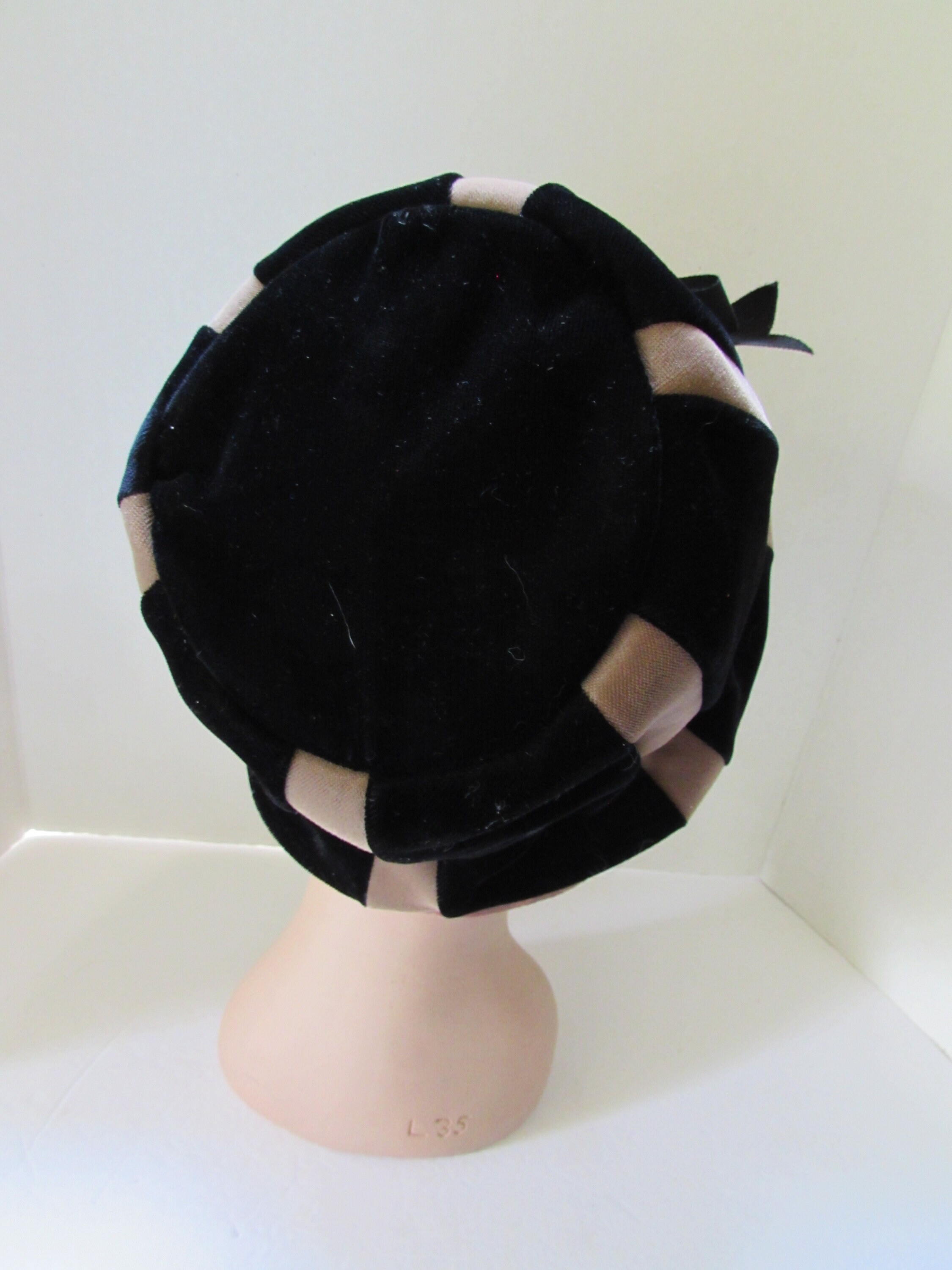 SALE Vintage Hat 1960 Era Bucket Style Black Velvet Bands  display picture 3
