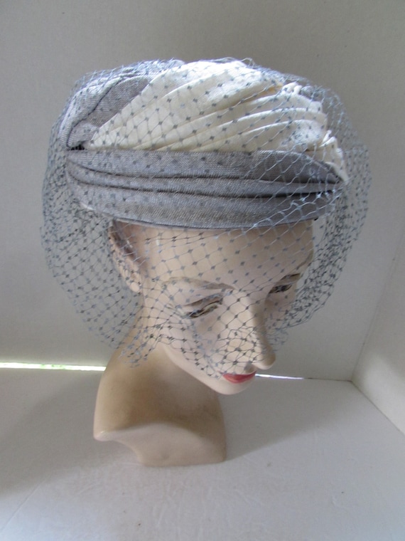 Vintage Hat Swirled Fabric Bands Dove Gray Neutral Cream  display picture 3