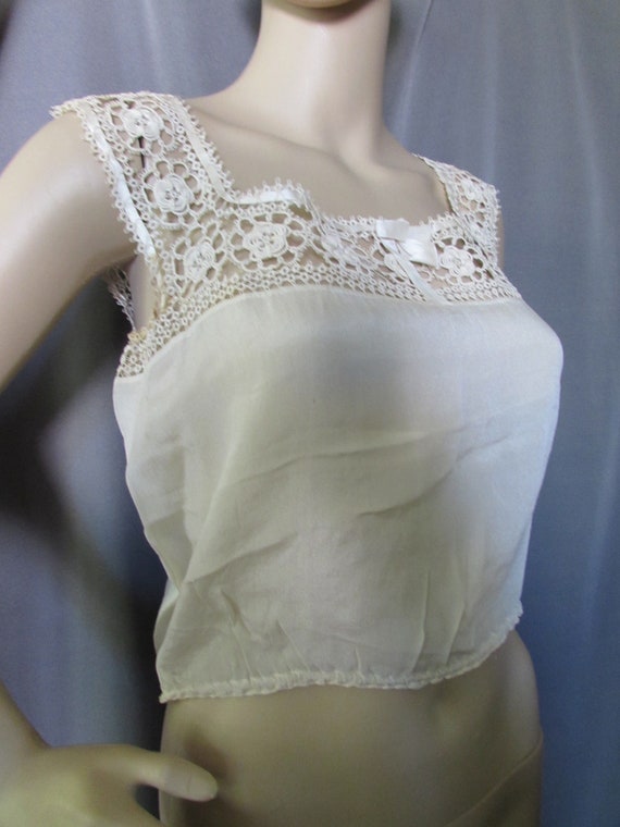 Basic Camisole-Cream