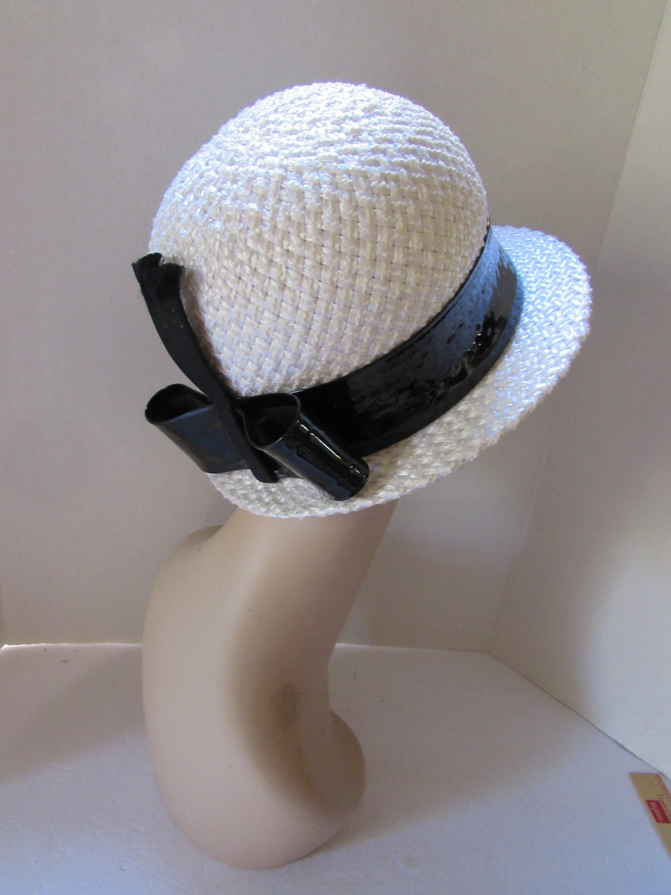 Vintage Bardini Patent Leather Bucket Hat in Black with Knot Trim Black Leather Women main image 3