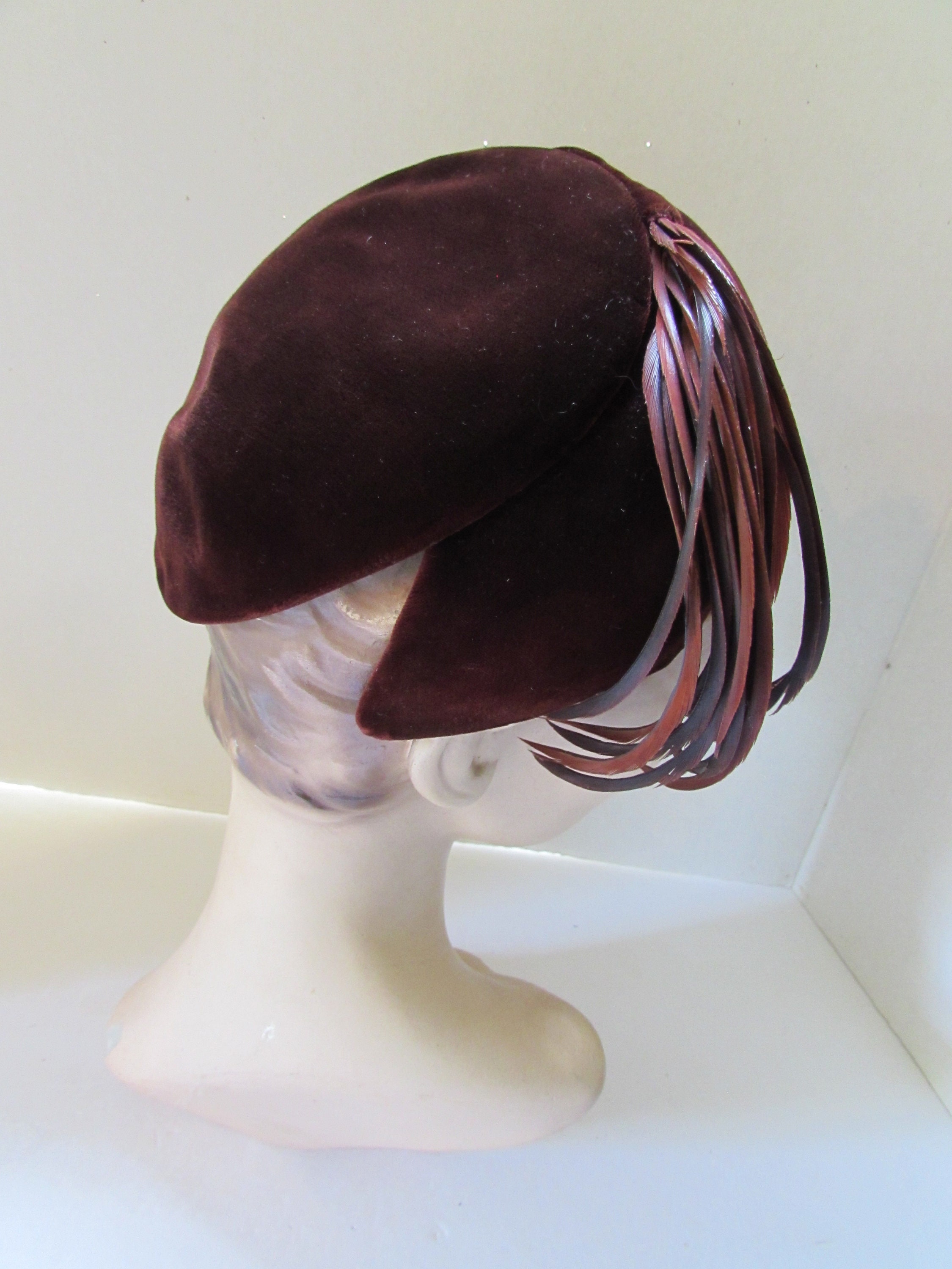Buy Vintage Hat Mid Century Style Henna Brown Velvet Cap  display picture 1