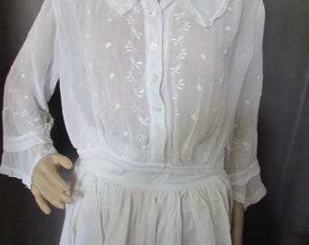 Antique Early 20th Century Blouse White Batiste Embroidered