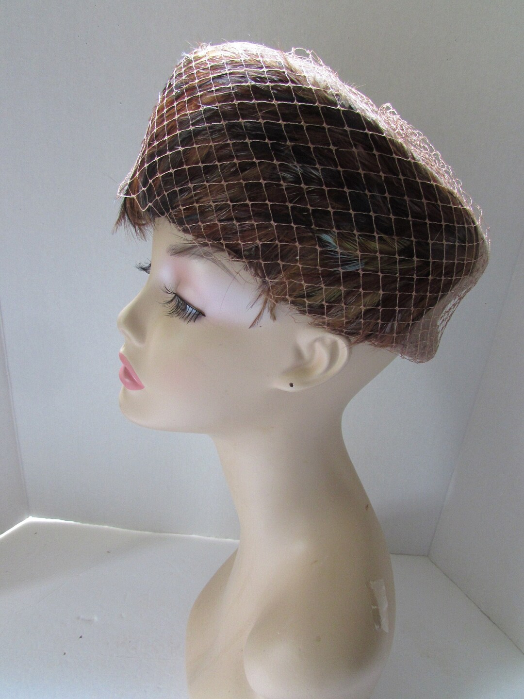 NEWMANN CADLER VINTAGE HANDMADE CHOCOLATE BROWN‎ HAT 100% WOOL Vintage Newman Brown Wool Bonnet Hat: 1940s Millinery With  main image 2