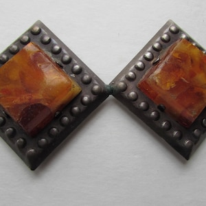 Vintage sieraden industriële stijl Caramel Tone Blokken Tin Als Metal Fur Broche Coat Pin 1940 Style