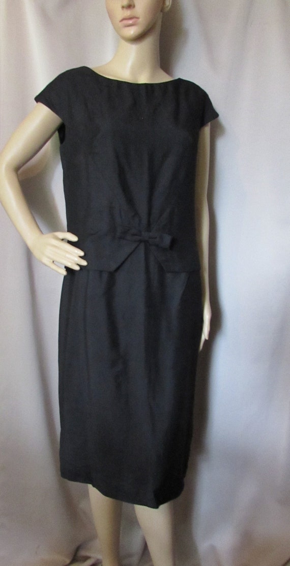 Vintage Clothing Classic Design Black Linen Like Two Piece Set Straight Skirt Cap Sleeve Top Summer Outfit Spring Outfit Vintage Fashions