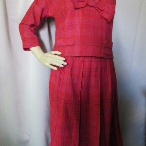1960 Era Bobbie Brooks 2 Piece Suit Wool Blend Raspberry Plaid Boxy Jacket Fringed Neck Bow Dolman Sleeves Box Pleat Skirt Vintage Fashions image 5