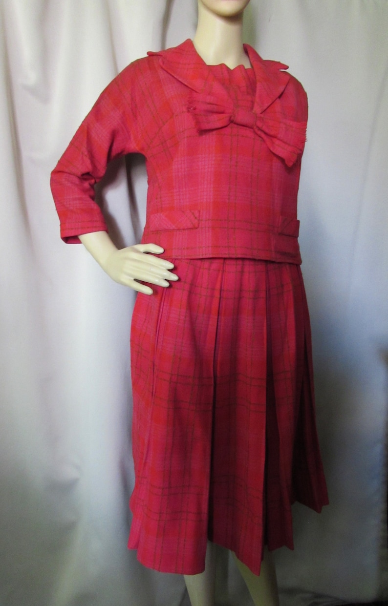 1960 Era Bobbie Brooks 2 Piece Suit Wool Blend Raspberry Plaid Boxy Jacket Fringed Neck Bow Dolman Sleeves Box Pleat Skirt Vintage Fashions image 5
