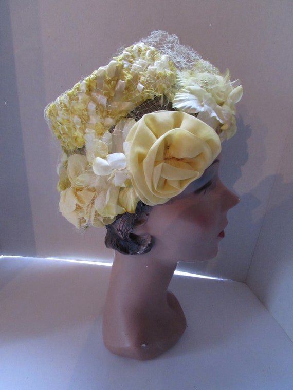 Vintage Hat Sunny Yellow Cello Weave Yellow Flowe… - image 4