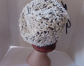 Buy Vintage Hat 1960 Era Bubble Style Hat High Crown White  display picture 3